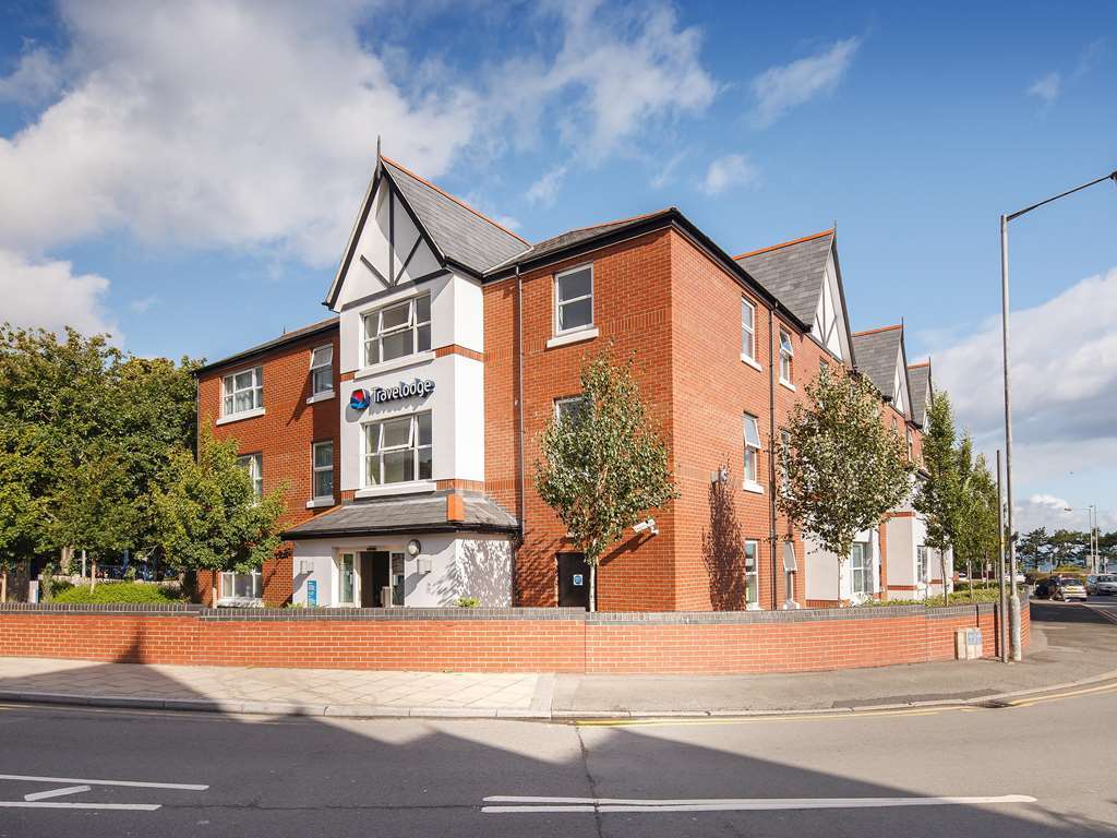 Travelodge Colwyn Bay Олд Колвин Экстерьер фото
